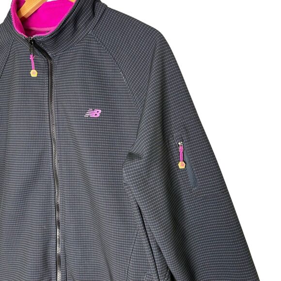 New Balance Women's Soft Shell Fleece Lined Jacket XL Black Checkered - Picture 3 of 11